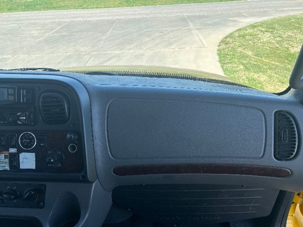 Medium Duty Box Truck-Light and Medium Duty Trucks-Freightliner-2022-M2-Wichita-KS-233,676\n\t\tmiles-$ 42,750 - Image 21