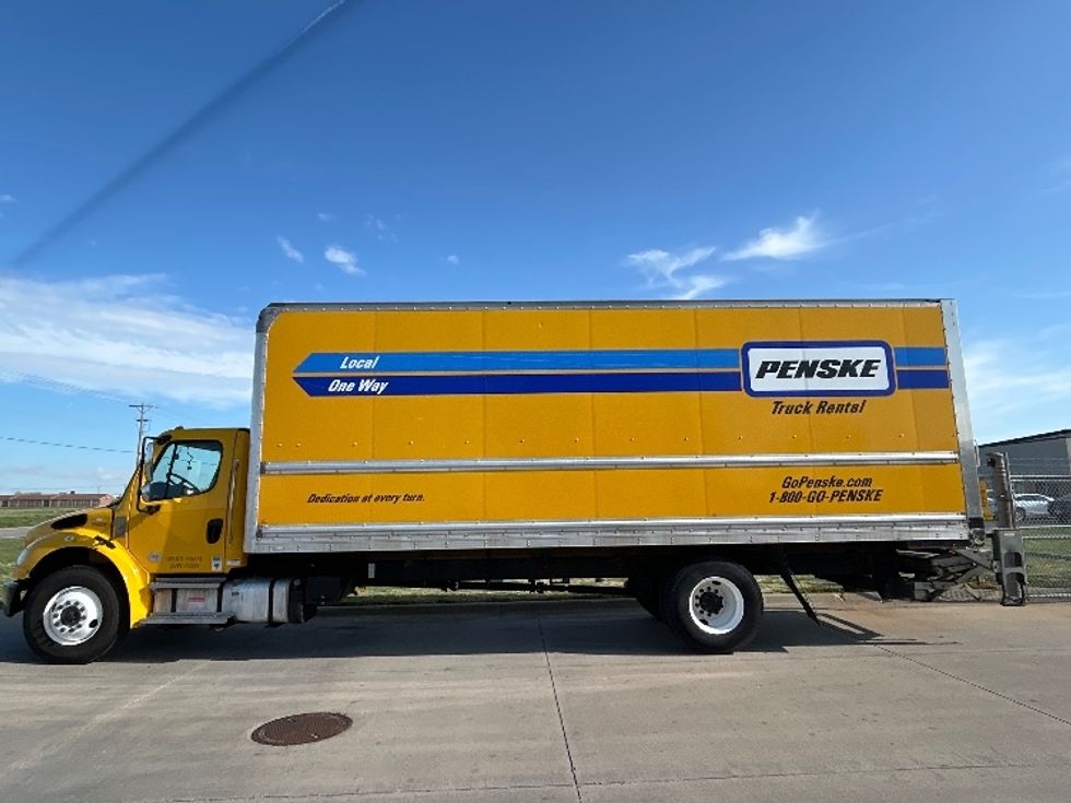 Medium Duty Box Truck-Light and Medium Duty Trucks-Freightliner-2022-M2-Wichita-KS-233,676\n\t\tmiles-$ 42,750 - Image 4