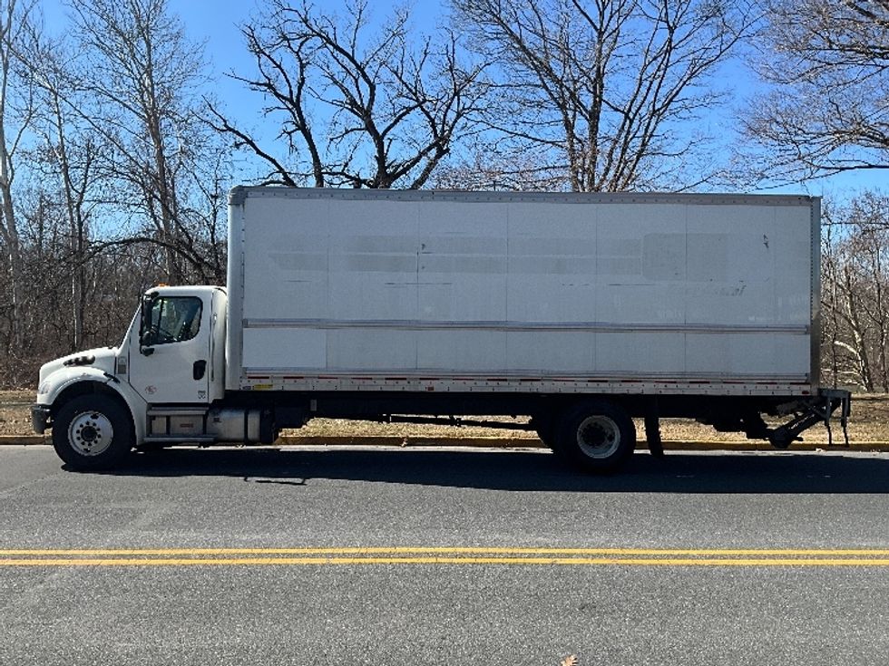 Medium Duty Box Truck-Light and Medium Duty Trucks-Freightliner-2022-M2-Wilkes Barre-PA-188,001\n\t\tmiles-$ 58,500 - Image 4