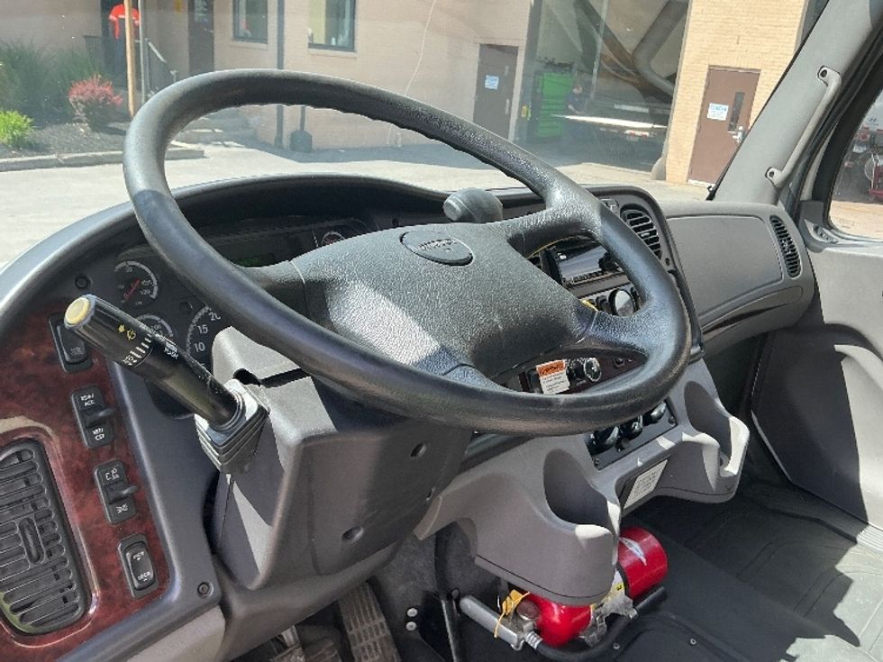 Medium Duty Box Truck-Light and Medium Duty Trucks-Freightliner-2022-M2-Wilkes Barre-PA-205,257\n\t\tmiles-$ 55,500 - Image 18