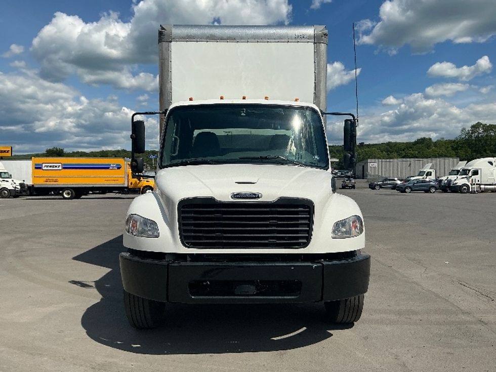 Medium Duty Box Truck-Light and Medium Duty Trucks-Freightliner-2022-M2-Wilkes Barre-PA-205,257\n\t\tmiles-$ 55,500 - Image 2