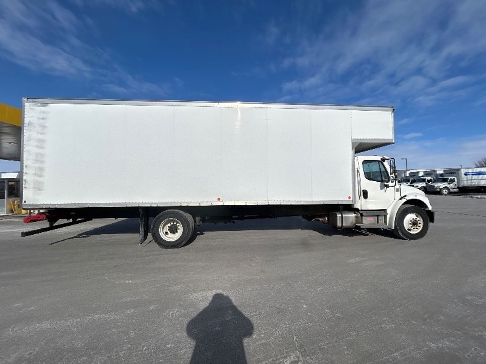 Medium Duty Box Truck-Light and Medium Duty Trucks-Freightliner-2022-M2-Windsor-WI-226,686\n\t\tmiles-$ 46,500 - Image 15