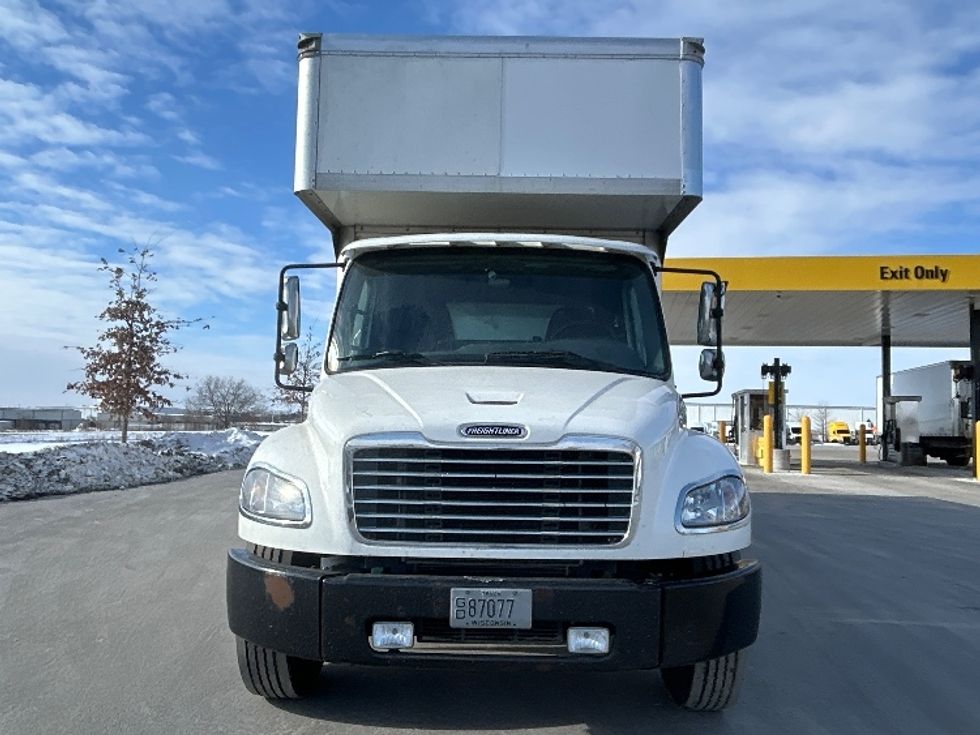 Medium Duty Box Truck-Light and Medium Duty Trucks-Freightliner-2022-M2-Windsor-WI-226,686\n\t\tmiles-$ 46,500 - Image 2