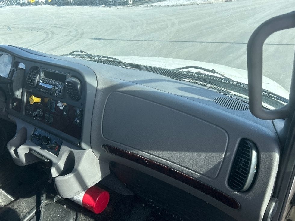 Medium Duty Box Truck-Light and Medium Duty Trucks-Freightliner-2022-M2-Windsor-WI-226,686\n\t\tmiles-$ 46,500 - Image 21