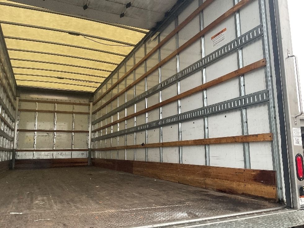 Medium Duty Box Truck-Light and Medium Duty Trucks-Freightliner-2022-M2-Yakima-WA-283,144\n\t\tmiles-$ 43,250 - Image 12