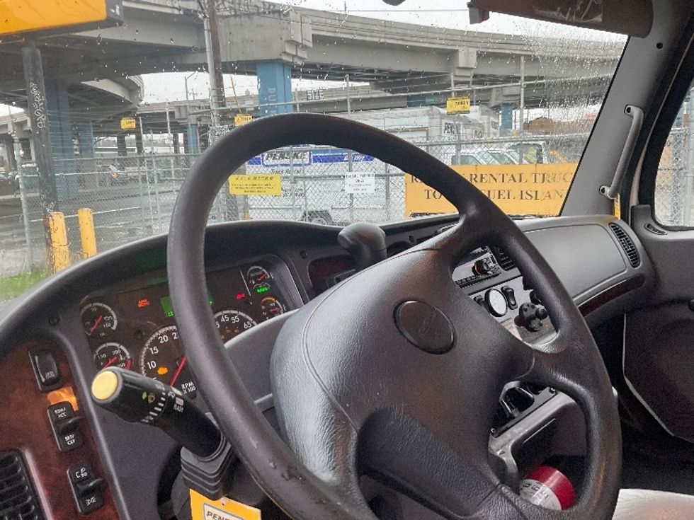 Medium Duty Box Truck-Light and Medium Duty Trucks-Freightliner-2022-M2-Yakima-WA-283,144\n\t\tmiles-$ 43,250 - Image 17