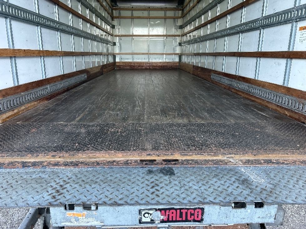 Medium Duty Box Truck-Light and Medium Duty Trucks-Freightliner-2022-M2-Youngstown-OH-126,536\n\t\tmiles-$ 71,250 - Image 10