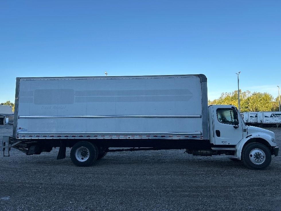 Medium Duty Box Truck-Light and Medium Duty Trucks-Freightliner-2022-M2-Youngstown-OH-126,536\n\t\tmiles-$ 71,250 - Image 15