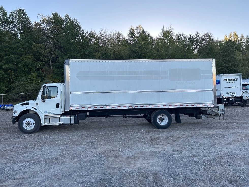 Medium Duty Box Truck-Light and Medium Duty Trucks-Freightliner-2022-M2-Youngstown-OH-126,536\n\t\tmiles-$ 71,250 - Image 4