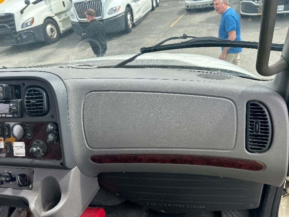 Medium Duty Box Truck-Light and Medium Duty Trucks-Freightliner-2022-M2-Zelienople-PA-95,755\n\t\tmiles-$ 75,000 - Image 21