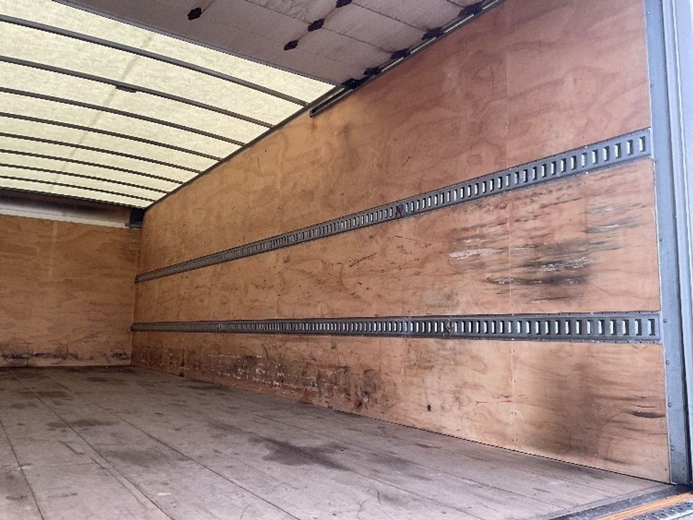 Medium Duty Box Truck-Light and Medium Duty Trucks-Freightliner-2023-M2-Akron-OH-225,506\n\t\tmiles-$ 56,250 - Image 12