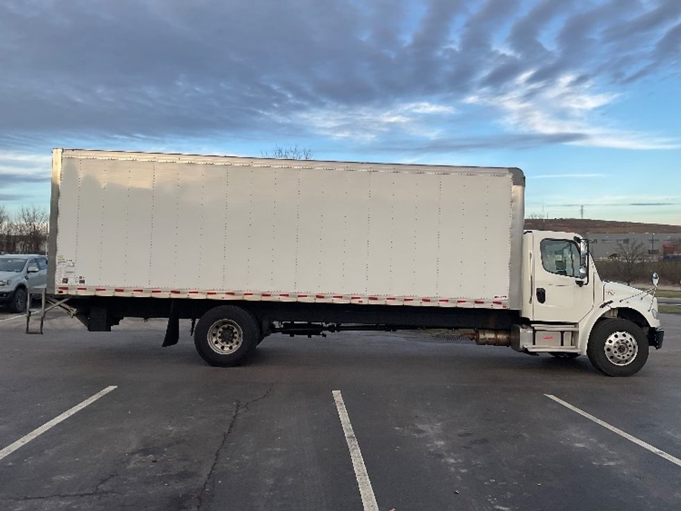 Medium Duty Box Truck-Light and Medium Duty Trucks-Freightliner-2023-M2-Akron-OH-225,506\n\t\tmiles-$ 56,250 - Image 15