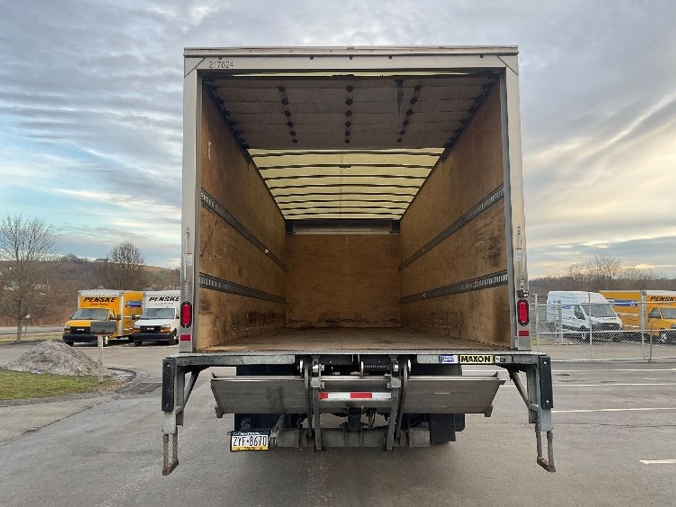 Medium Duty Box Truck-Light and Medium Duty Trucks-Freightliner-2023-M2-Akron-OH-225,506\n\t\tmiles-$ 56,250 - Image 8