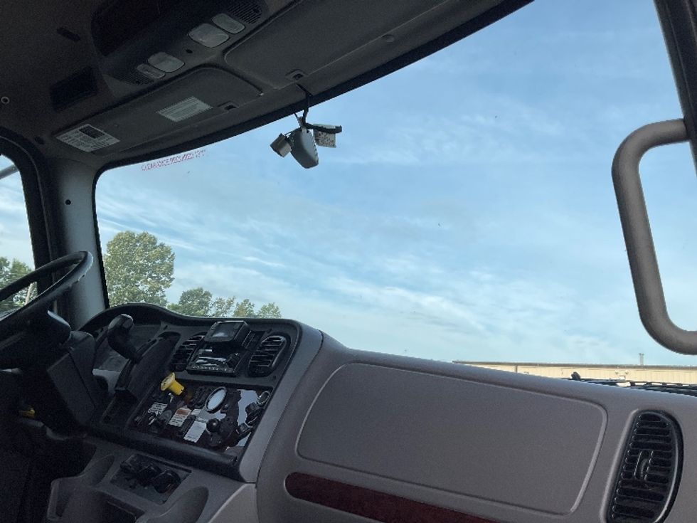 Medium Duty Box Truck-Light and Medium Duty Trucks-Freightliner-2023-M2-Albany-GA-179,827\n\t\tmiles-$ 20,000 - Image 21