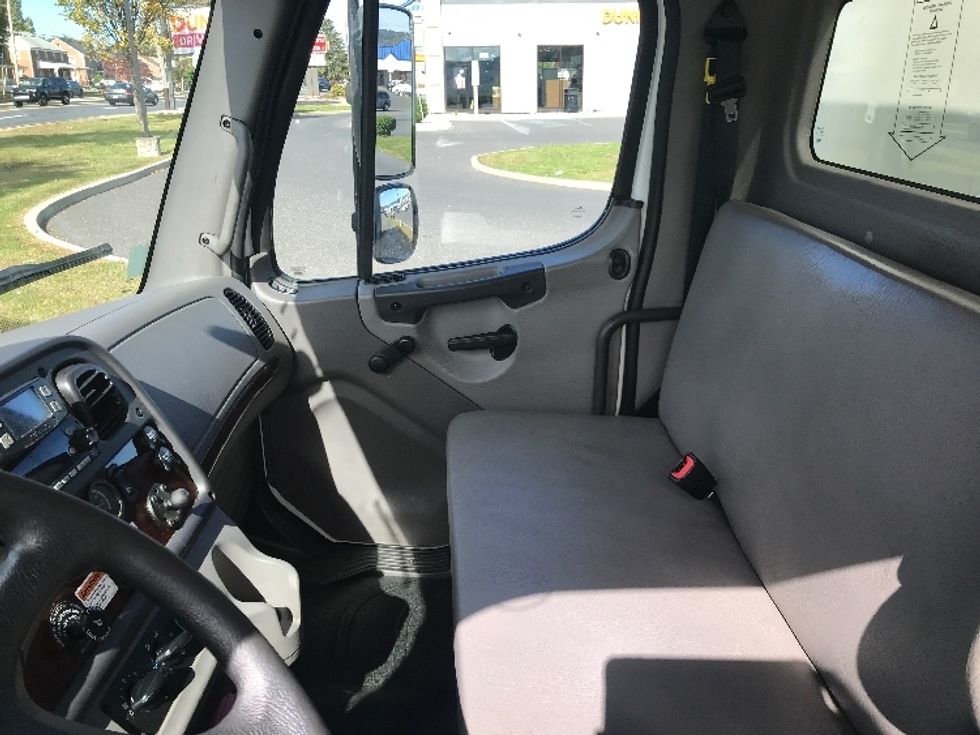 Medium Duty Box Truck-Light and Medium Duty Trucks-Freightliner-2023-M2-Allentown-PA-228,509\n\t\tmiles-$ 56,000 - Image 19
