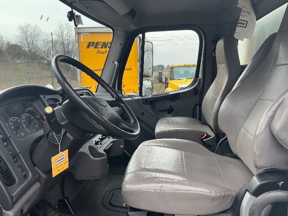 Medium Duty Box Truck-Light and Medium Duty Trucks-Freightliner-2023-M2-Atlanta (Forest Park)-GA-42,893\n\t\tmiles-$ 90,500 - Image 18