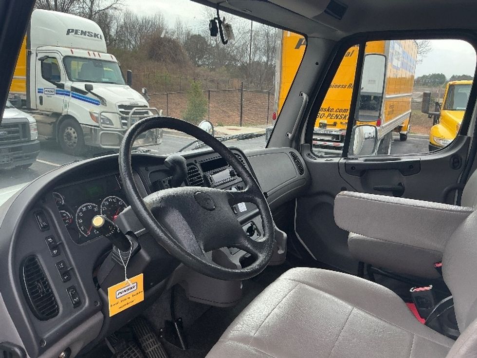 Medium Duty Box Truck-Light and Medium Duty Trucks-Freightliner-2023-M2-Atlanta (Forest Park)-GA-42,893\n\t\tmiles-$ 90,500 - Image 16