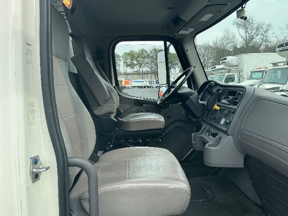 Medium Duty Box Truck-Light and Medium Duty Trucks-Freightliner-2023-M2-Atlanta (Forest Park)-GA-42,893\n\t\tmiles-$ 90,500 - Image 21