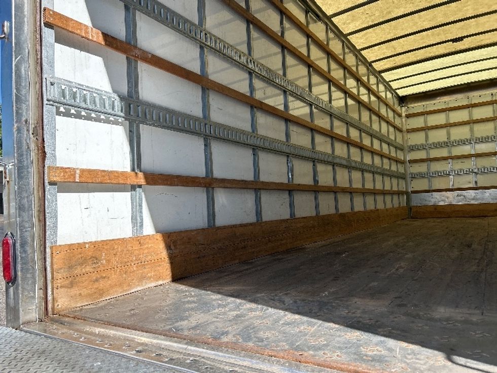 Medium Duty Box Truck-Light and Medium Duty Trucks-Freightliner-2023-M2-Auburn-MA-91,986\n\t\tmiles-$ 89,000 - Image 11