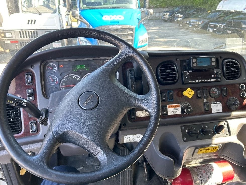 Medium Duty Box Truck-Light and Medium Duty Trucks-Freightliner-2023-M2-Auburn-MA-91,986\n\t\tmiles-$ 89,000 - Image 18