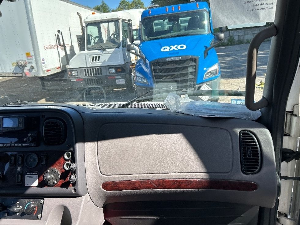 Medium Duty Box Truck-Light and Medium Duty Trucks-Freightliner-2023-M2-Auburn-MA-91,986\n\t\tmiles-$ 89,000 - Image 21