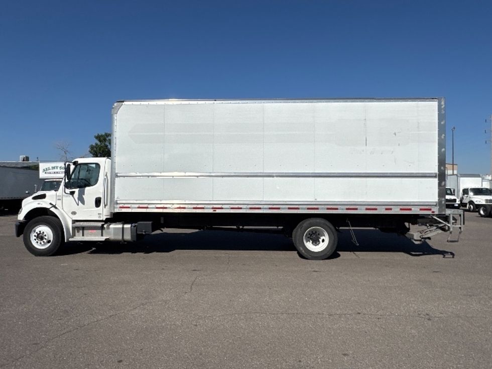 Medium Duty Box Truck-Light and Medium Duty Trucks-Freightliner-2023-M2-Aurora-CO-49,247\n\t\tmiles-$ 92,000 - Image 4