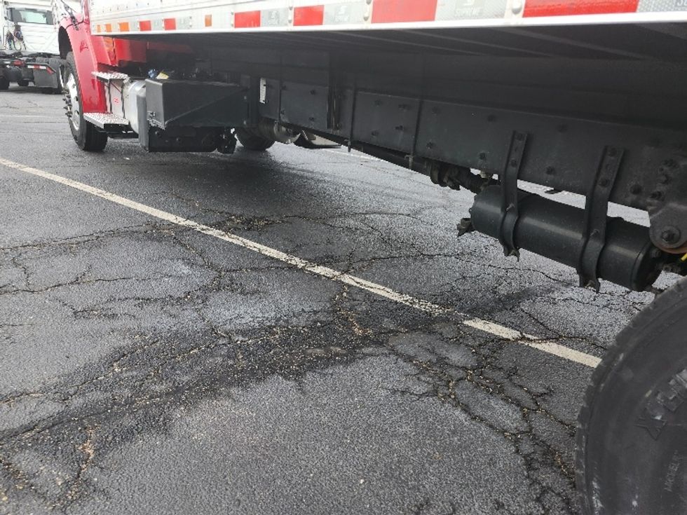 Medium Duty Box Truck-Light and Medium Duty Trucks-Freightliner-2023-M2-Baltimore-MD-147,436\n\t\tmiles-$ 60,250 - Image 5