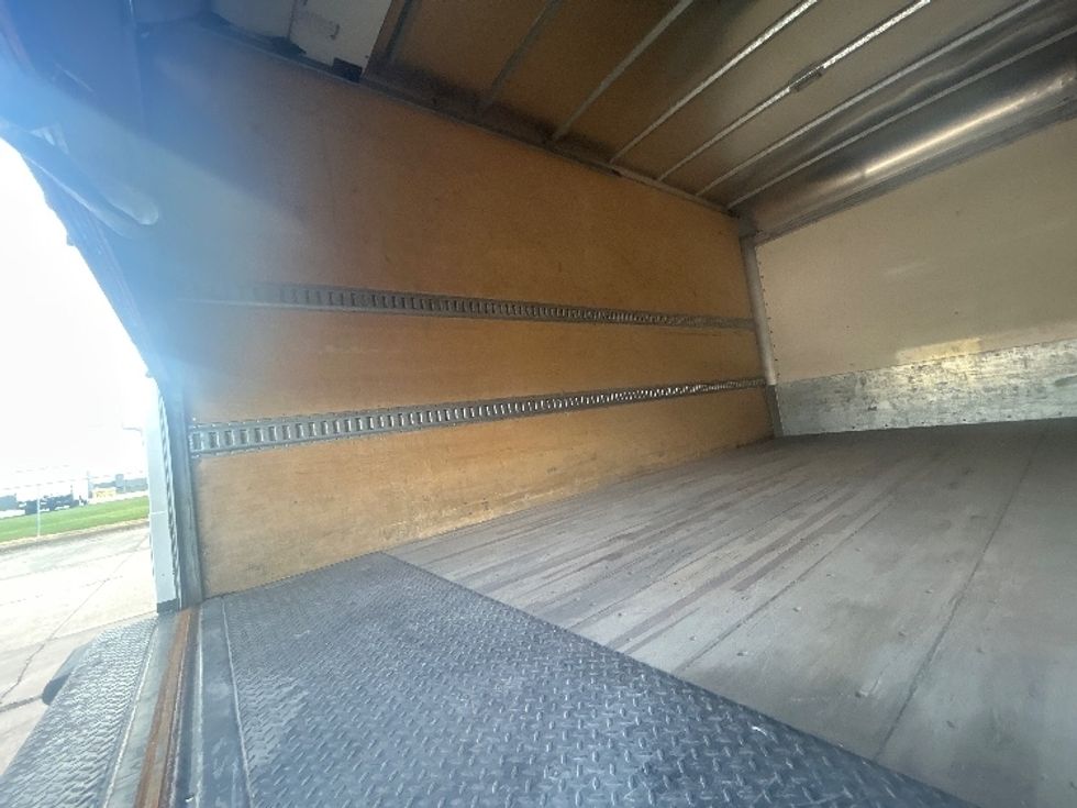 Medium Duty Box Truck-Light and Medium Duty Trucks-Freightliner-2023-M2-Beaumont-TX-95,926\n\t\tmiles-$ 68,750 - Image 10