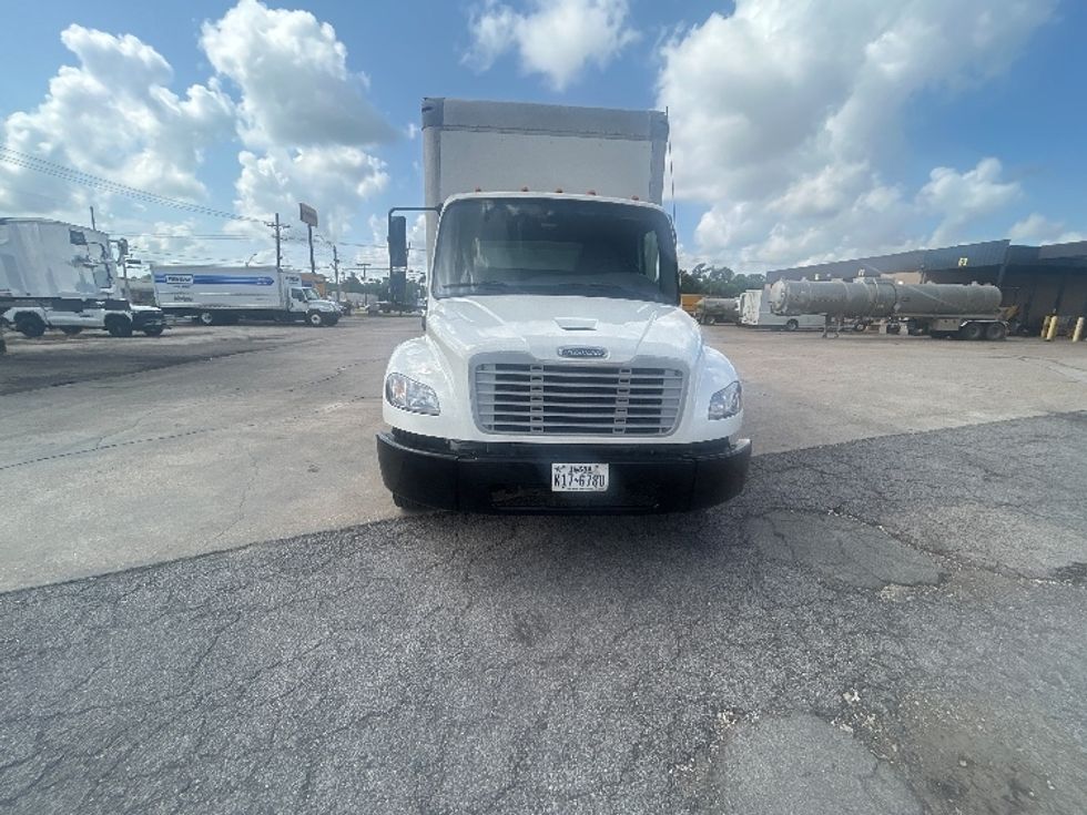 Medium Duty Box Truck-Light and Medium Duty Trucks-Freightliner-2023-M2-Beaumont-TX-95,926\n\t\tmiles-$ 68,750 - Image 2
