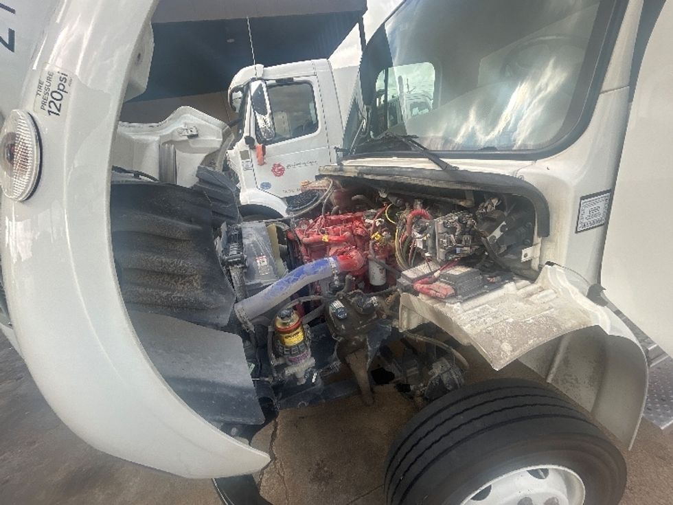 Medium Duty Box Truck-Light and Medium Duty Trucks-Freightliner-2023-M2-Beaumont-TX-95,926\n\t\tmiles-$ 68,750 - Image 23