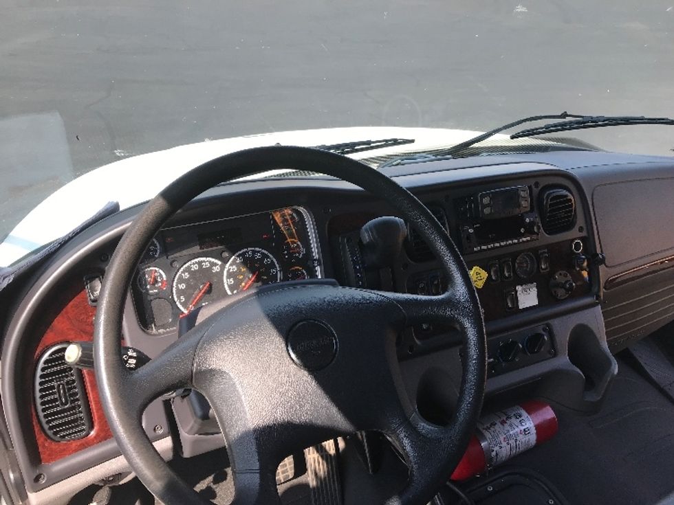 Medium Duty Box Truck-Light and Medium Duty Trucks-Freightliner-2023-M2-Bensalem-PA-75,857\n\t\tmiles-$ 72,000 - Image 18