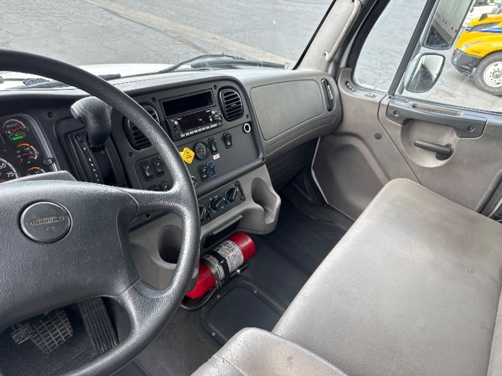 Medium Duty Box Truck-Light and Medium Duty Trucks-Freightliner-2023-M2-Boise-ID-190,654\n\t\tmiles-$ 65,750 - Image 17