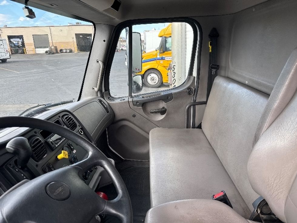 Medium Duty Box Truck-Light and Medium Duty Trucks-Freightliner-2023-M2-Boise-ID-190,654\n\t\tmiles-$ 65,750 - Image 19