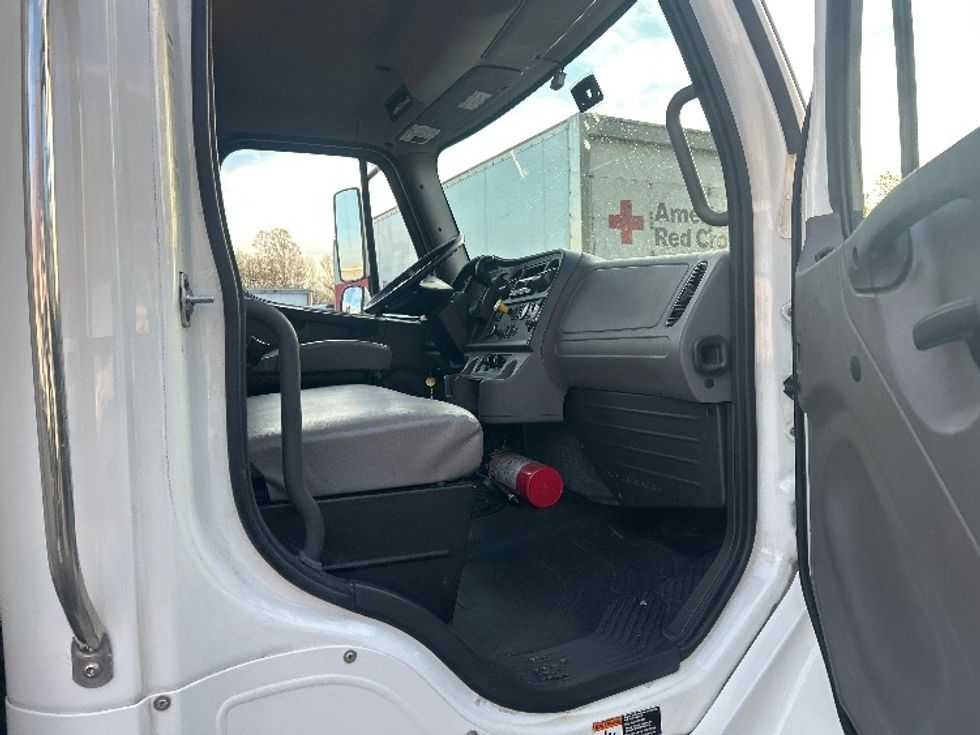 Medium Duty Box Truck-Light and Medium Duty Trucks-Freightliner-2023-M2-Braintree-MA-146,403\n\t\tmiles-$ 62,000 - Image 20