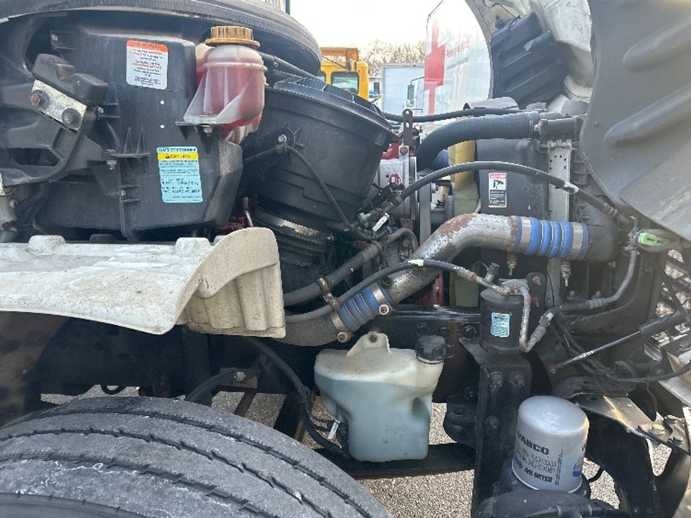 Medium Duty Box Truck-Light and Medium Duty Trucks-Freightliner-2023-M2-Braintree-MA-146,403\n\t\tmiles-$ 62,000 - Image 23