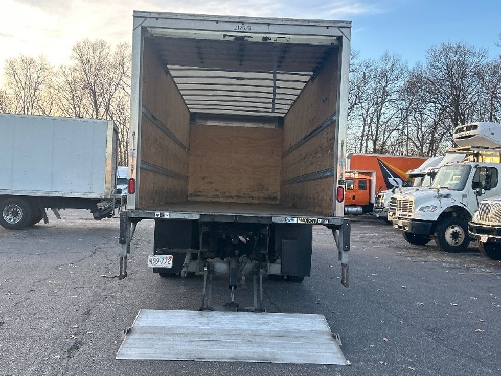 Medium Duty Box Truck-Light and Medium Duty Trucks-Freightliner-2023-M2-Braintree-MA-146,403\n\t\tmiles-$ 62,000 - Image 9