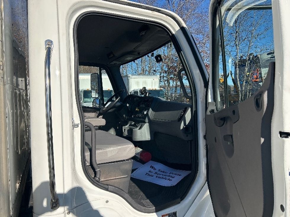 Medium Duty Box Truck-Light and Medium Duty Trucks-Freightliner-2023-M2-Braintree-MA-150,000\n\t\tmiles-$ 63,250 - Image 20