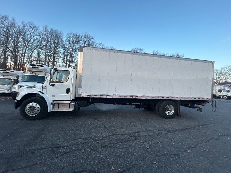 Medium Duty Box Truck-Light and Medium Duty Trucks-Freightliner-2023-M2-Braintree-MA-193,000\n\t\tmiles-$ 54,250 - Image 4