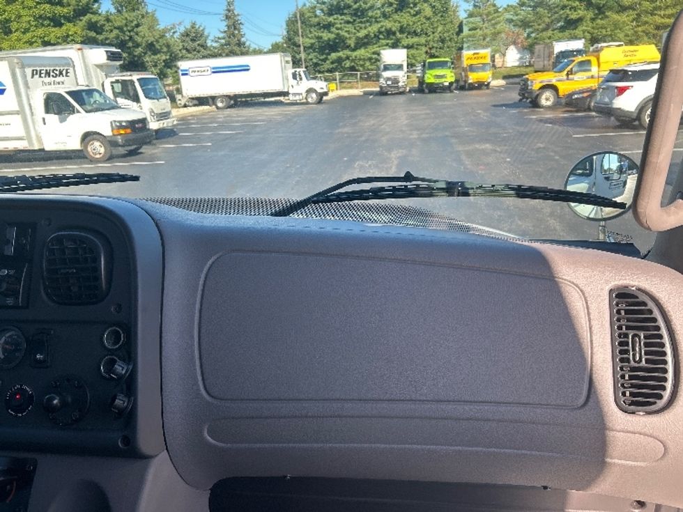 Medium Duty Box Truck-Light and Medium Duty Trucks-Freightliner-2023-M2-Burlington-NJ-110,661\n\t\tmiles-$ 83,500 - Image 21