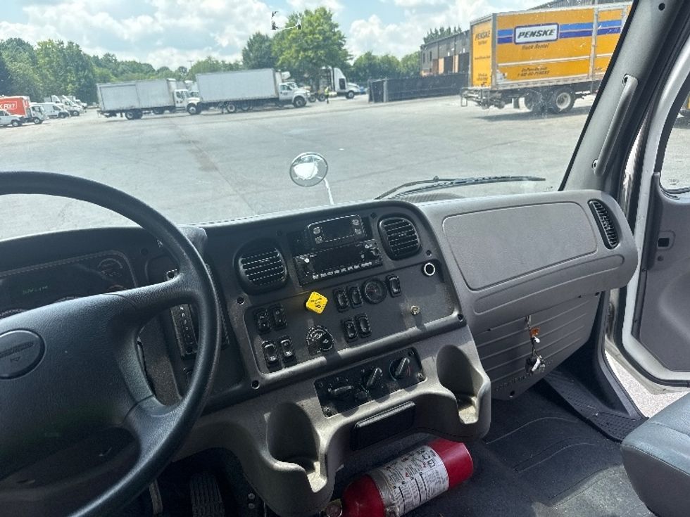 Medium Duty Box Truck-Light and Medium Duty Trucks-Freightliner-2023-M2-Capitol Heights-MD-102,929\n\t\tmiles-$ 95,750 - Image 18