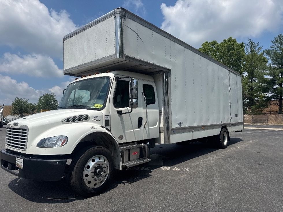 Medium Duty Box Truck-Light and Medium Duty Trucks-Freightliner-2023-M2-Capitol Heights-MD-102,929\n\t\tmiles-$ 95,750 - Image 3
