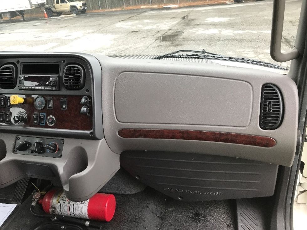 Medium Duty Box Truck-Light and Medium Duty Trucks-Freightliner-2023-M2-Chesapeake-VA-229,950\n\t\tmiles-$ 58,250 - Image 21