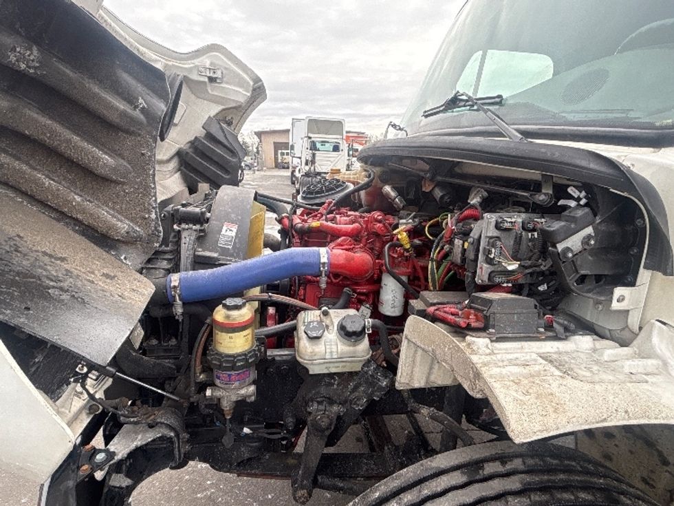 Medium Duty Box Truck-Light and Medium Duty Trucks-Freightliner-2023-M2-Chicopee-MA-269,372\n\t\tmiles-$ 43,750 - Image 24