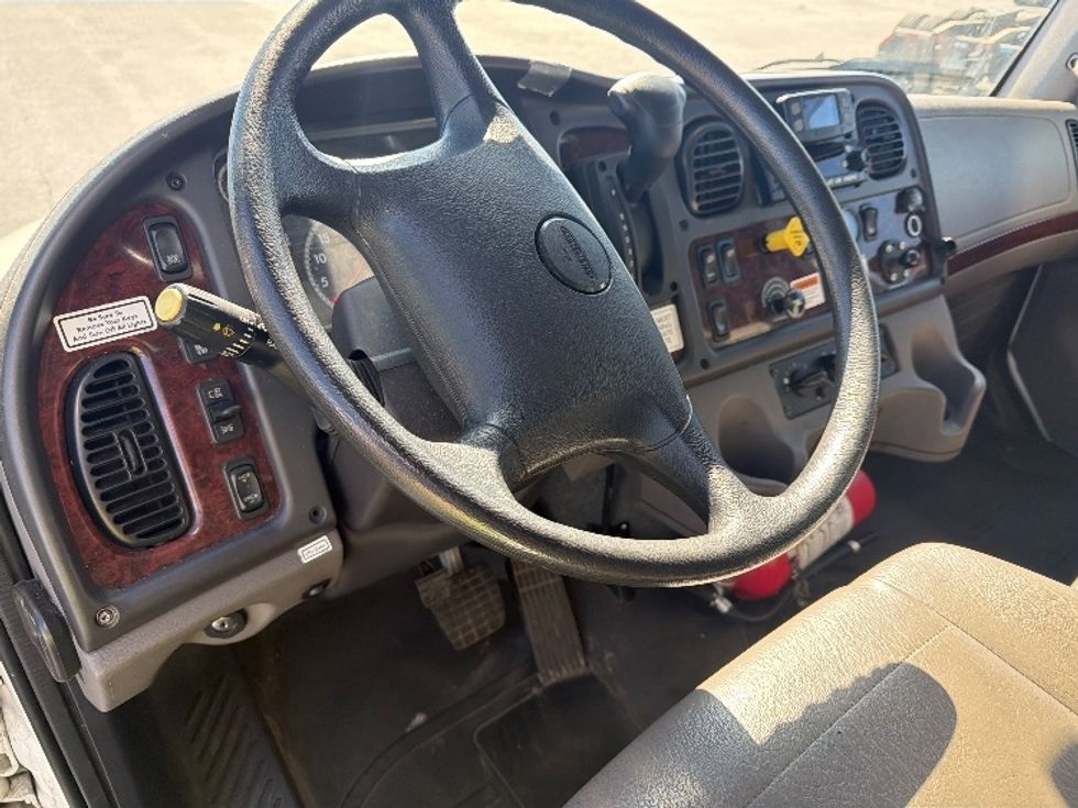 Medium Duty Box Truck-Light and Medium Duty Trucks-Freightliner-2023-M2-Chicopee-MA-97,779\n\t\tmiles-$ 80,000 - Image 17