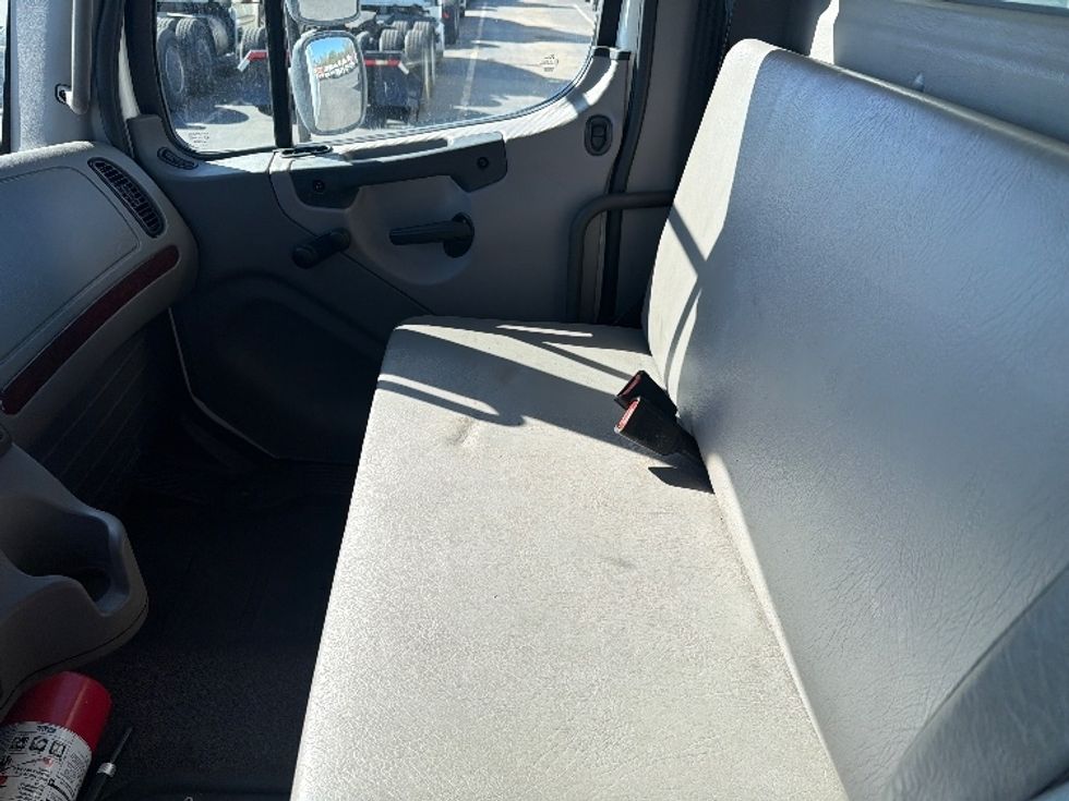 Medium Duty Box Truck-Light and Medium Duty Trucks-Freightliner-2023-M2-Chicopee-MA-97,779\n\t\tmiles-$ 80,000 - Image 19