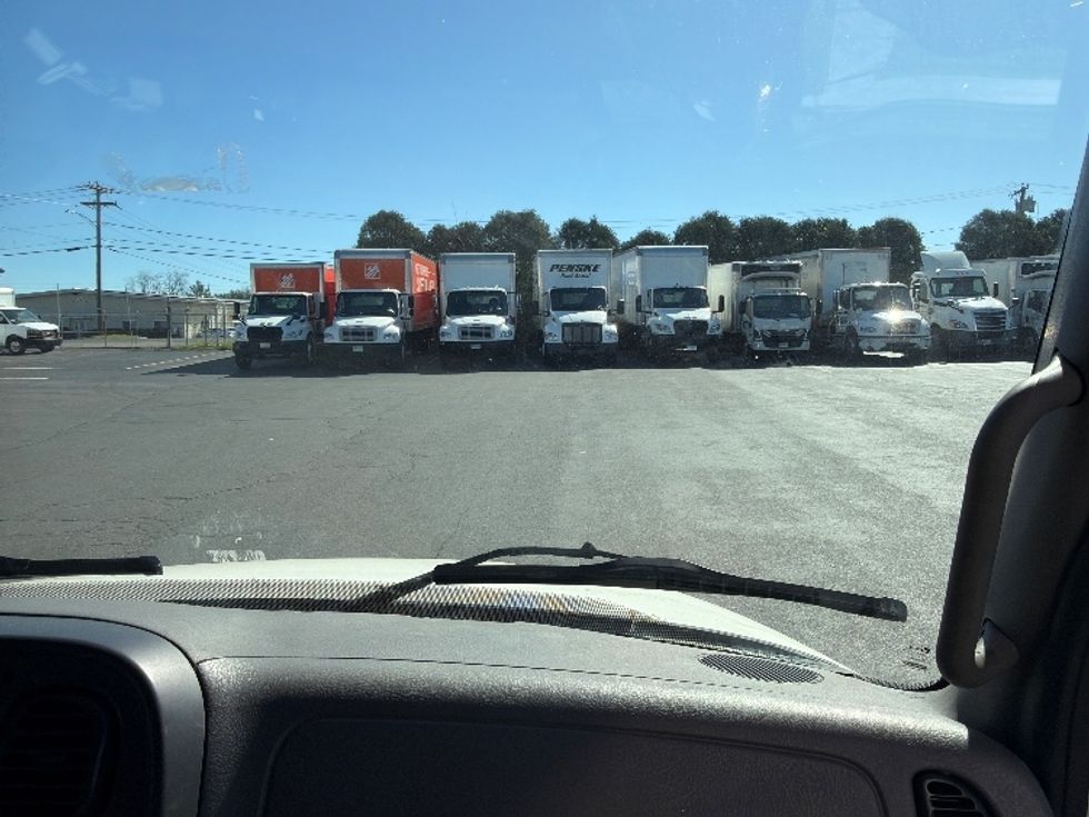 Medium Duty Box Truck-Light and Medium Duty Trucks-Freightliner-2023-M2-Chicopee-MA-97,779\n\t\tmiles-$ 80,000 - Image 21