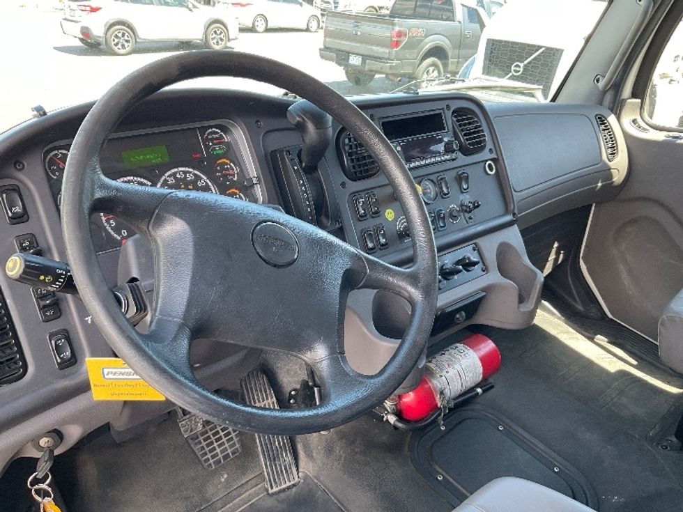 Medium Duty Box Truck-Light and Medium Duty Trucks-Freightliner-2023-M2-Colorado Springs-CO-266,825\n\t\tmiles-$ 51,250 - Image 17