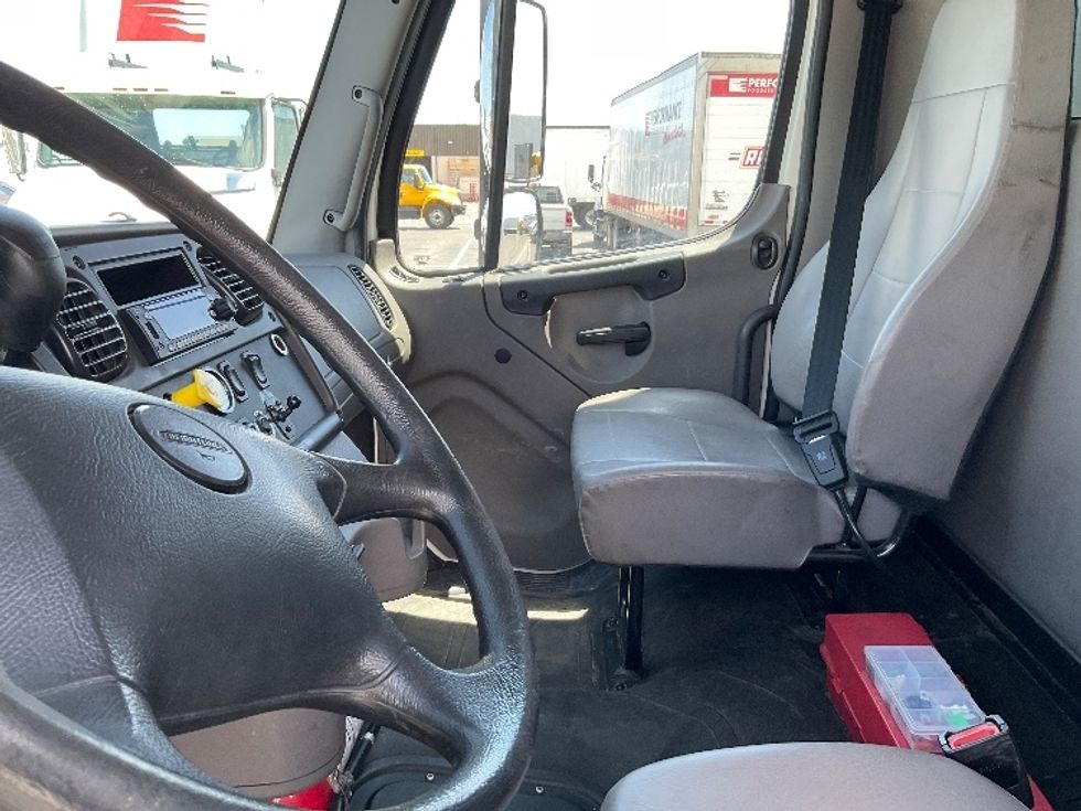 Medium Duty Box Truck-Light and Medium Duty Trucks-Freightliner-2023-M2-Colorado Springs-CO-266,825\n\t\tmiles-$ 51,250 - Image 19