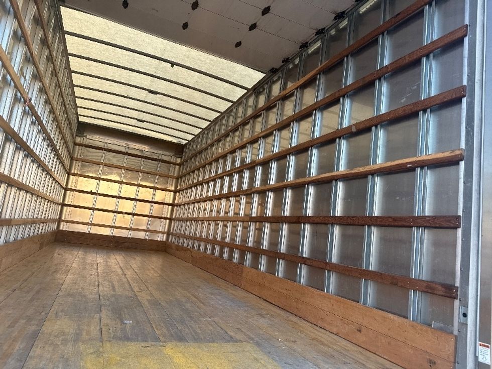 Medium Duty Box Truck-Light and Medium Duty Trucks-Freightliner-2023-M2-Dallas-TX-116,871\n\t\tmiles-$ 74,000 - Image 12