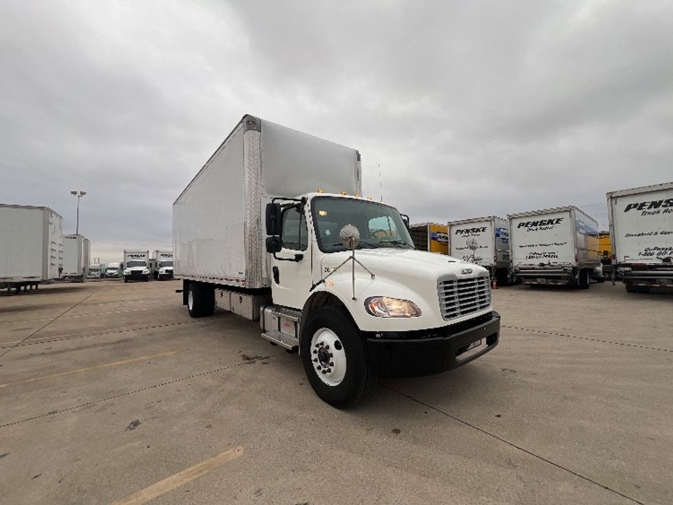 Medium Duty Box Truck-Light and Medium Duty Trucks-Freightliner-2023-M2-Dallas-TX-137,832\n\t\tmiles-$ 69,500 - Image 1